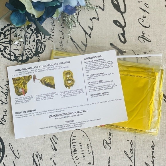 🏷️ 4/$25 Official Poshmark Posh Party Gold Letter Foil Balloons - Picture 2 of 2